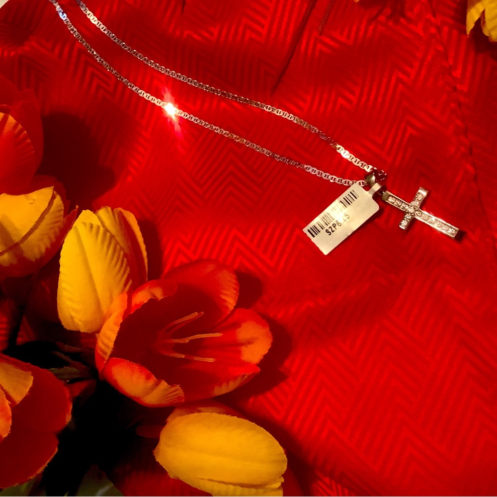Silver Necklace with Cross Pendant
